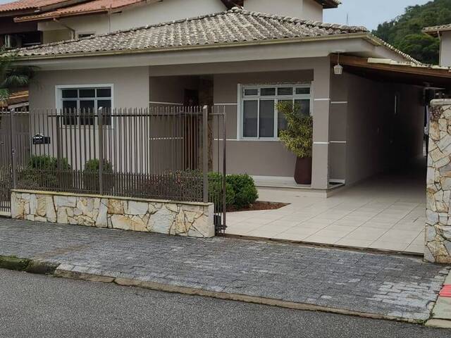 Casa para Venda em São José - 3