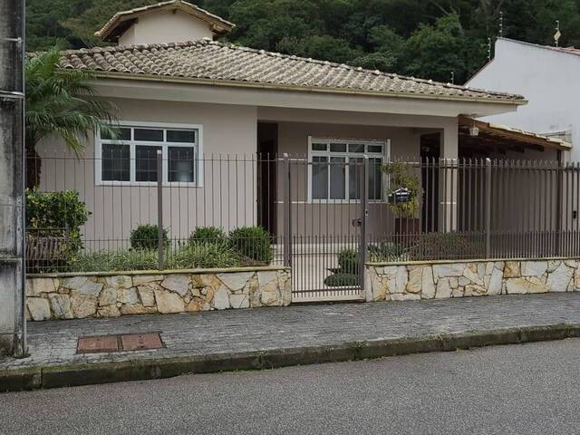 Casa para Venda em São José - 2