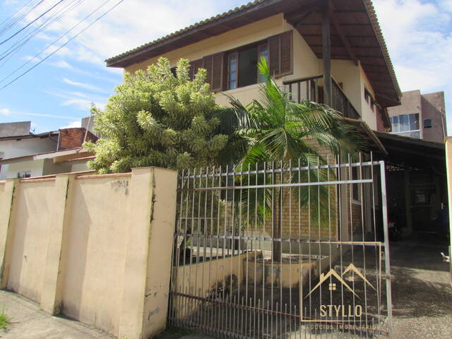 Casa para Venda em São José - 3