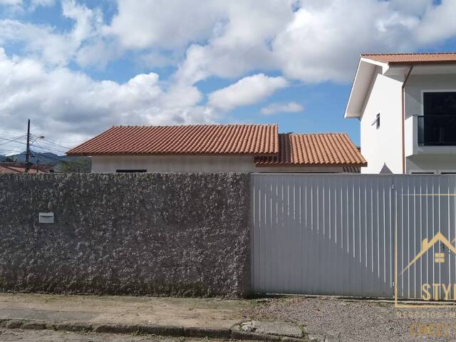 Casa para Venda em São José - 2