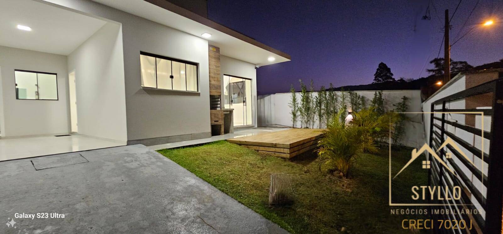 Casa à venda com 3 quartos, 101m² - Foto 5