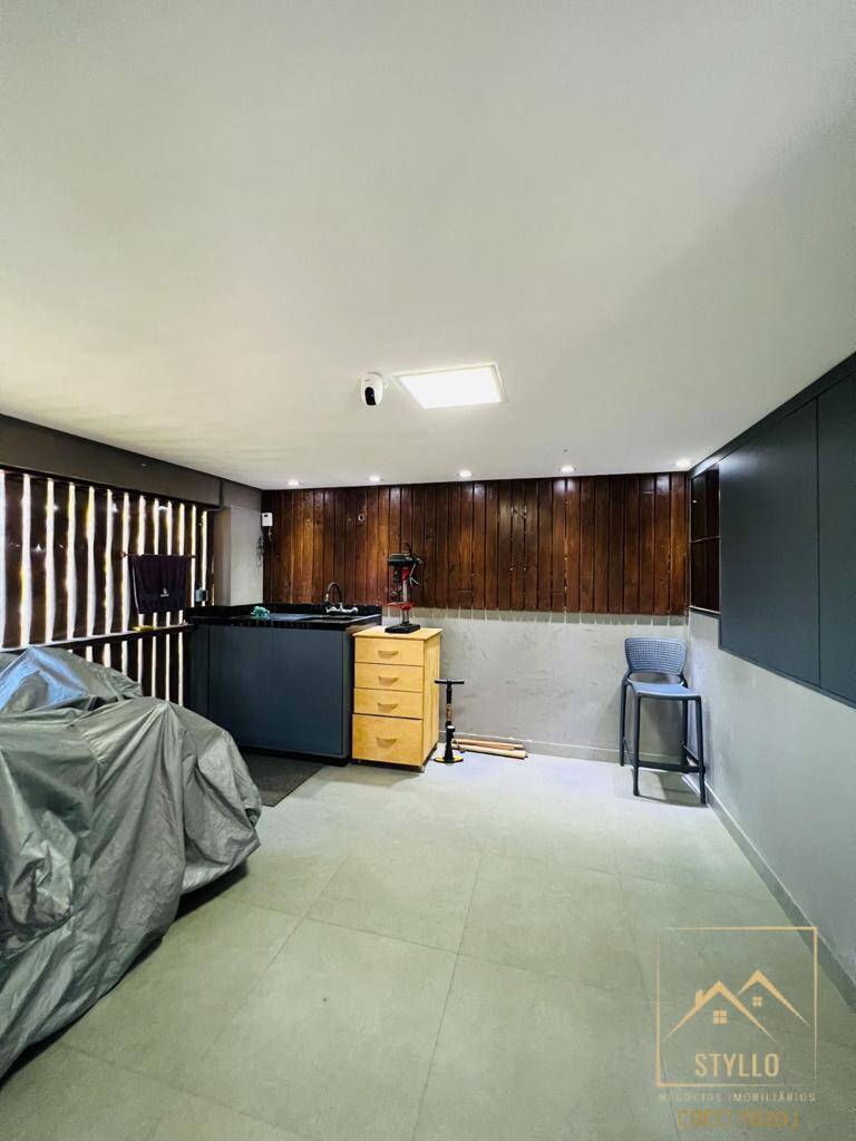 Casa à venda com 3 quartos, 364m² - Foto 16