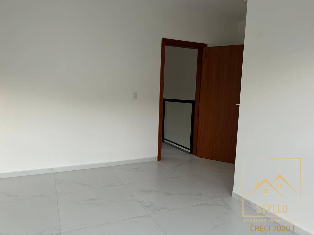 Casa à venda com 3 quartos, 119m² - Foto 9