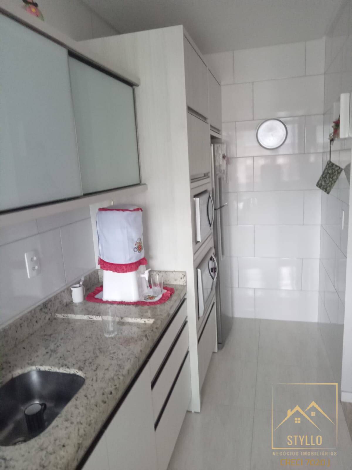 Apartamento à venda com 2 quartos, 64m² - Foto 15