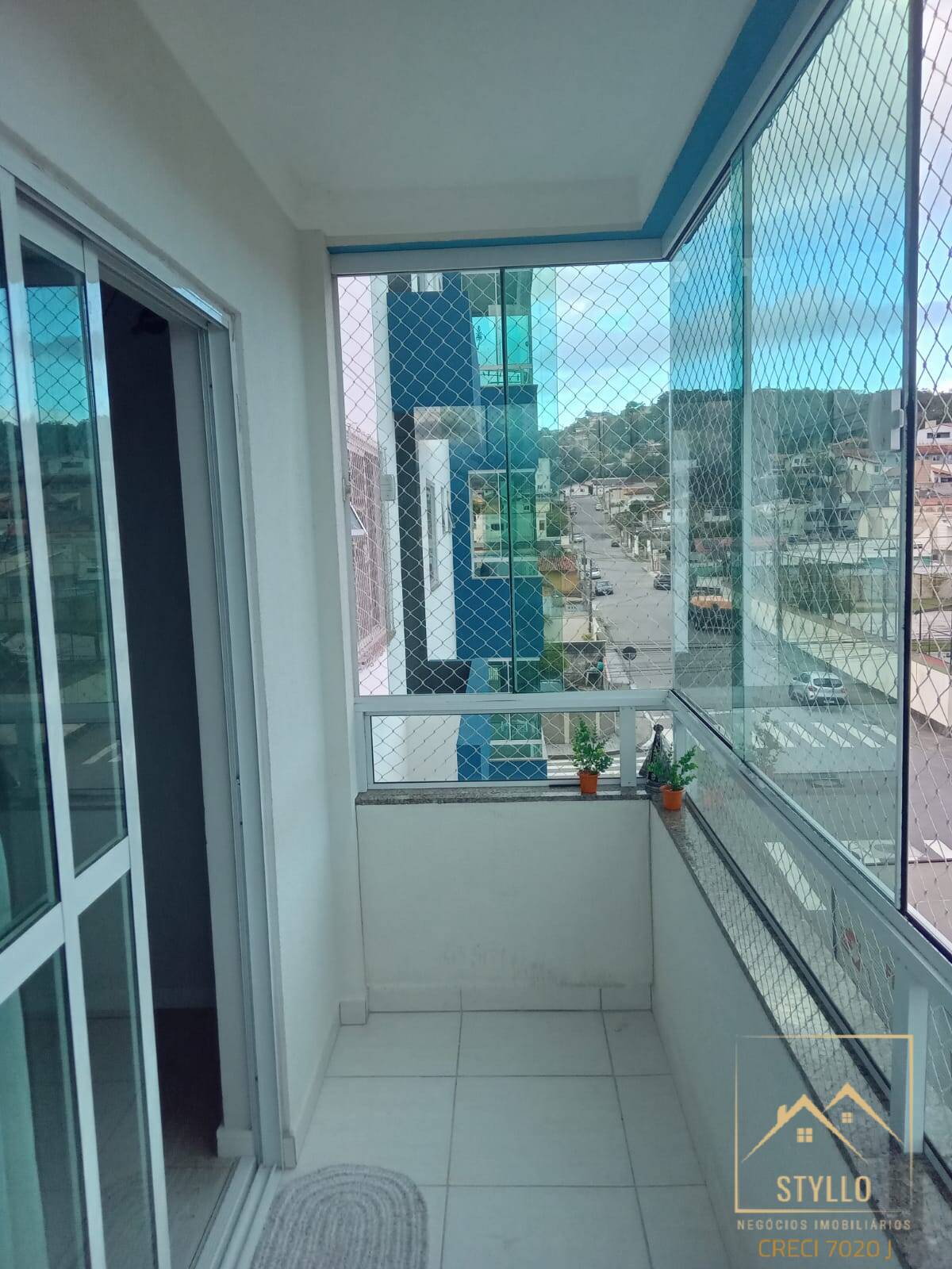 Apartamento à venda com 2 quartos, 64m² - Foto 17