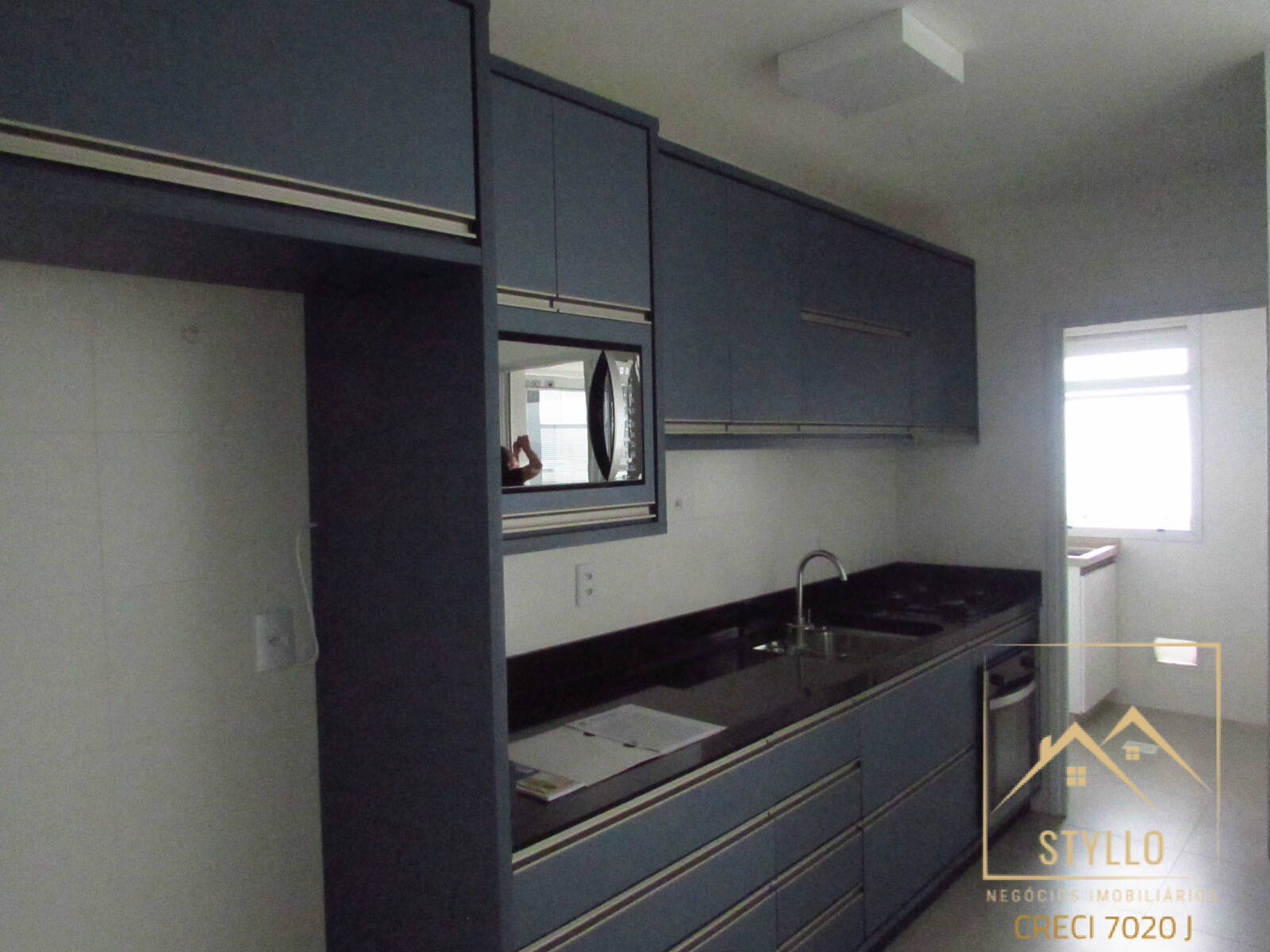 Apartamento à venda com 3 quartos, 101m² - Foto 3