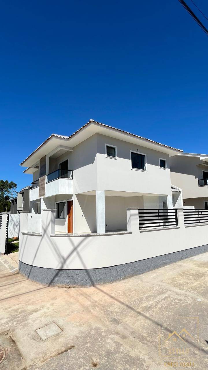 Sobrado à venda com 3 quartos, 100m² - Foto 1