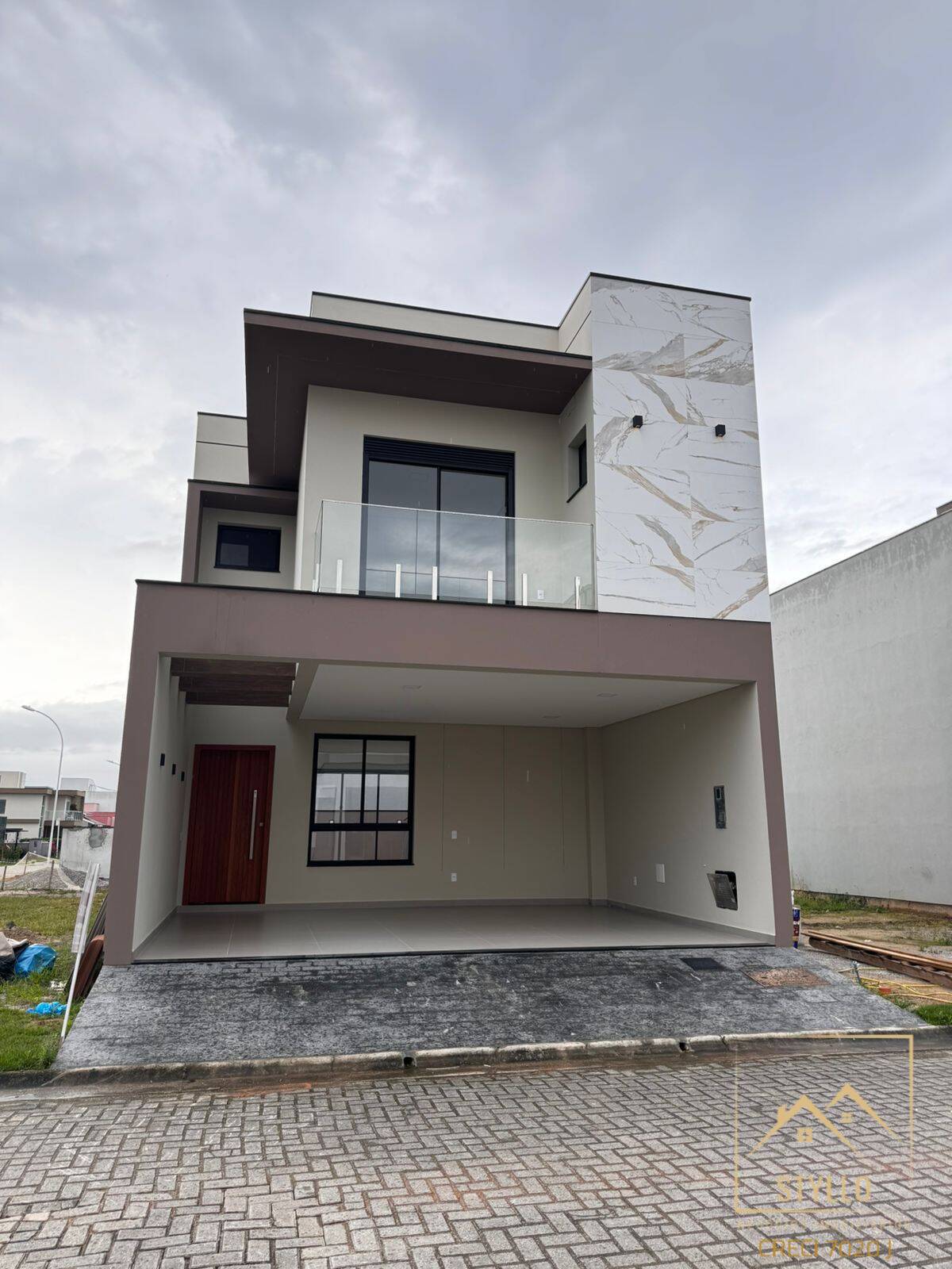 Casa de Condomínio à venda com 3 quartos, 164m² - Foto 1